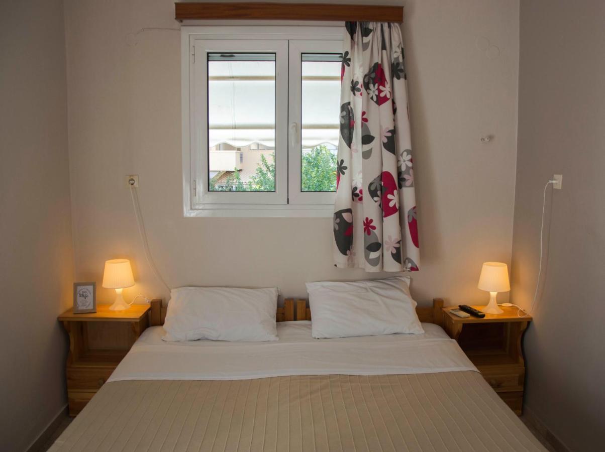 Drossinos Studios Poros Town Exterior photo